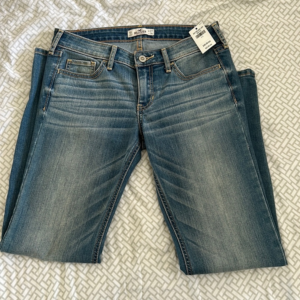 hollister 5s (27x30) low rise straight leg jeans